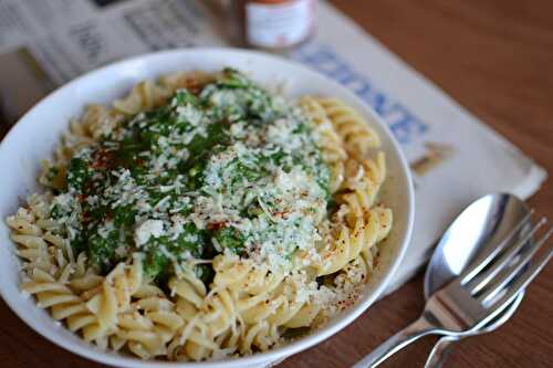 Pasta et crème d'épinards et piment d'Esplette Ederki