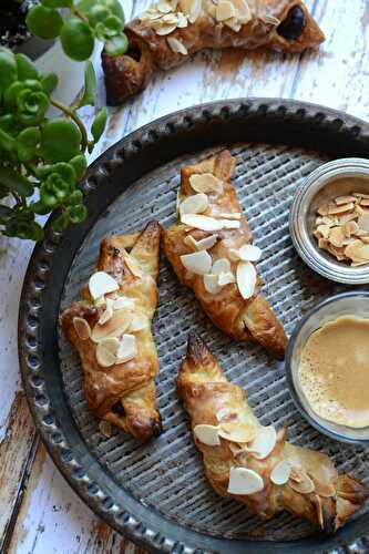 Petits croissants aux amandes