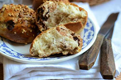 Petits pains briochés chocolat noisettes