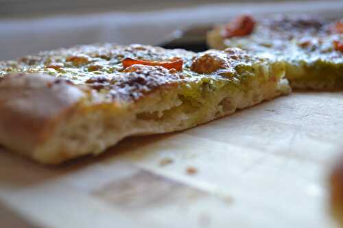 Pizza al pesto