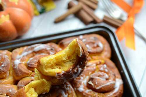 Pumpkin cinnamon rolls