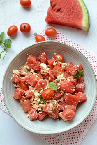 Salade pastèque tomates cerises féta et menthe - la découverte de l'été