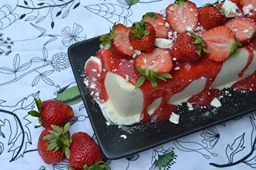 Semifreddo aux meringues et coulis de fraises recette de fêtes