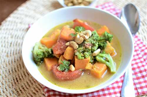 Soupe de patate douce et noix de Cajou végétarien