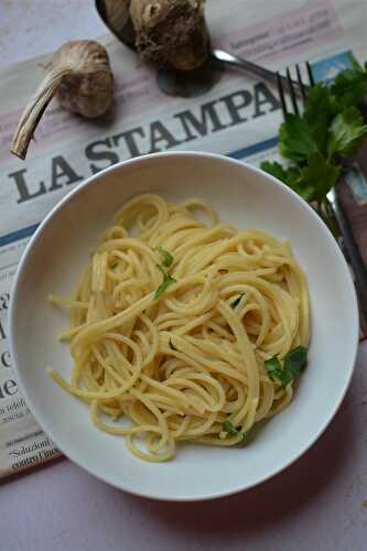 Spaghetti à la crème d'ail végétarien