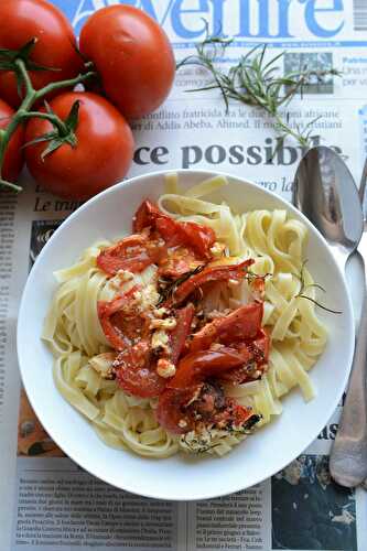 Tagliatelle tomates féta au four végétarien