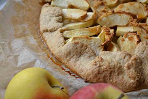 Tarte rustique aux pommes et flocons d'érable