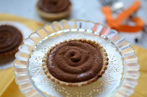 Tartelettes au caramel et chantilly au chocolat