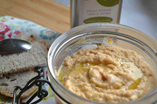 Tartinade de lentilles corail, tomates séchées et huile d'olive