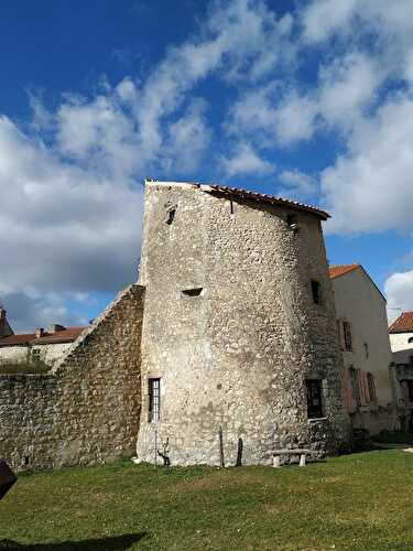 Charroux en Bourbonnais