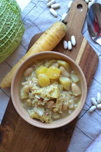 Soupe chou vert haricots blancs végétarien