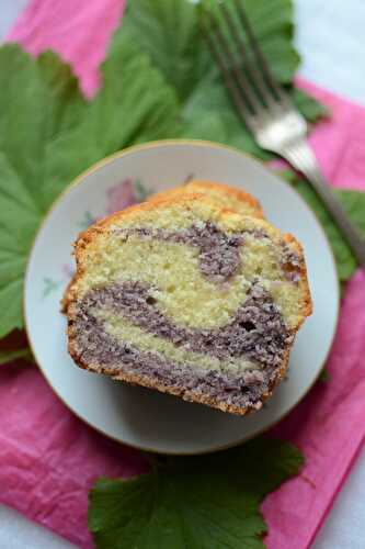 Cake marbré au cassis