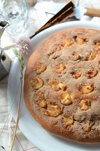 Zemetkuchen - brioche alsacienne à la cannelle