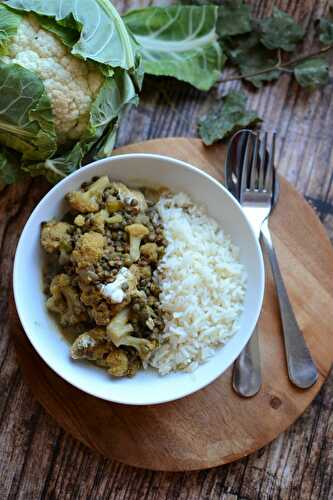 Curry de chou fleur lentilles lait de coco végétarien