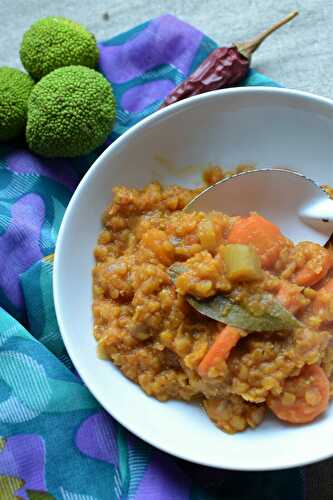 Curry rouge lentilles corial carottes et courge végétarien