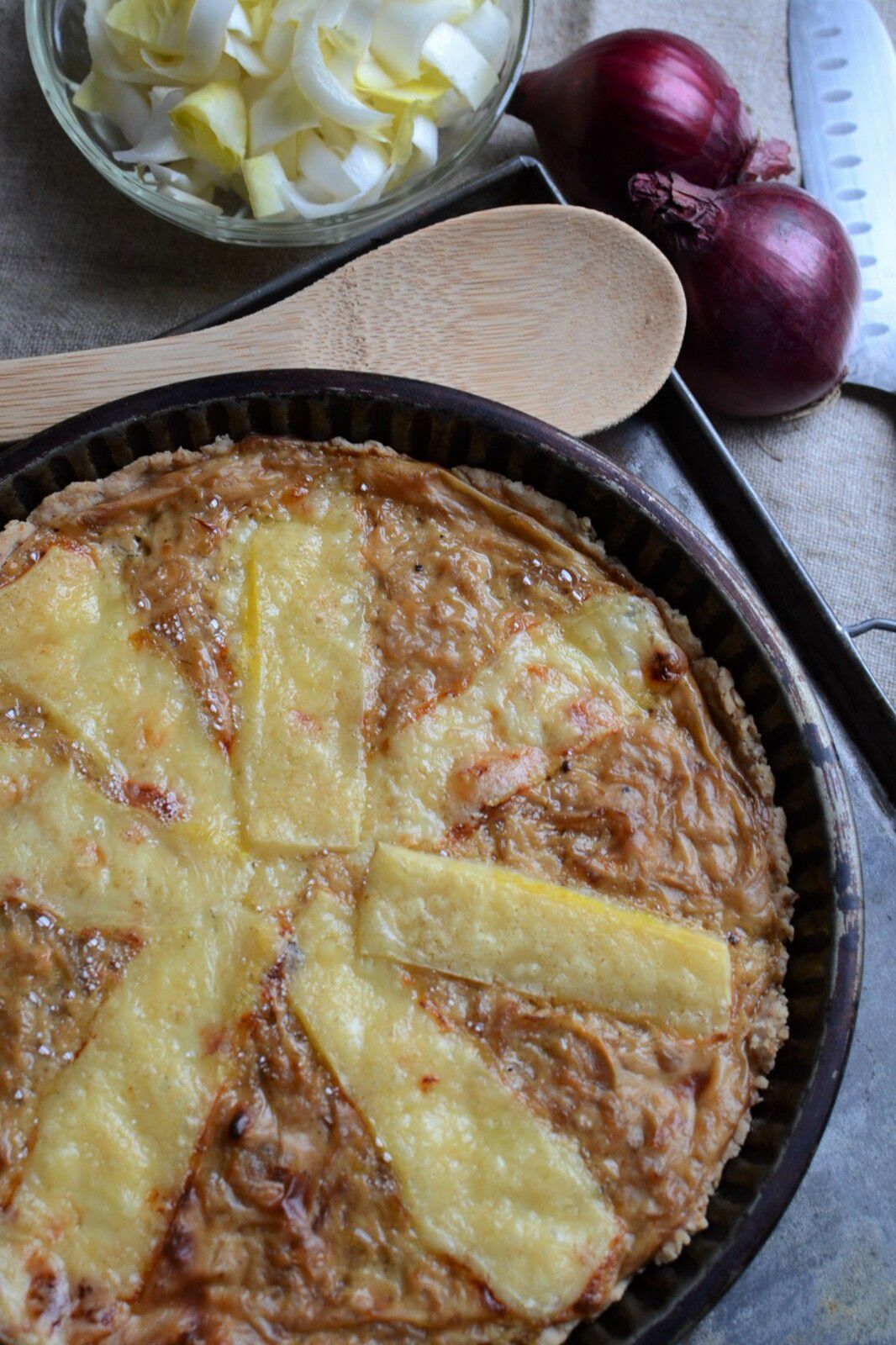 Tarte à l'oignon et fromage sans oeuf