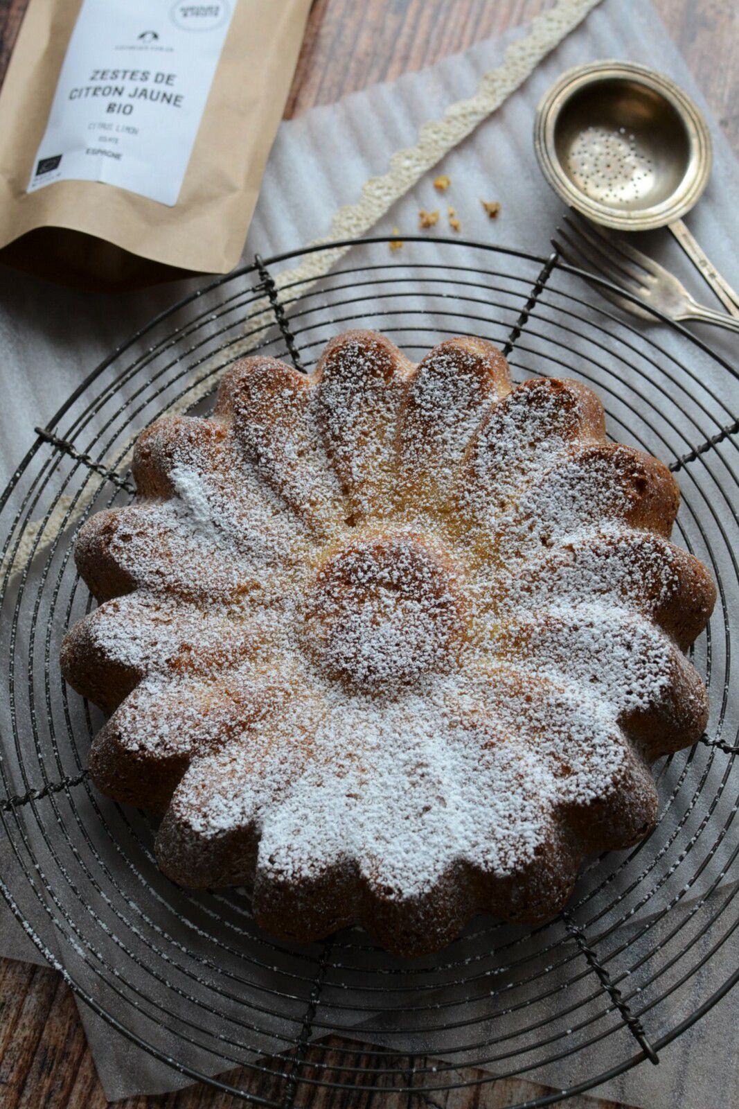 Torta caprese al limone