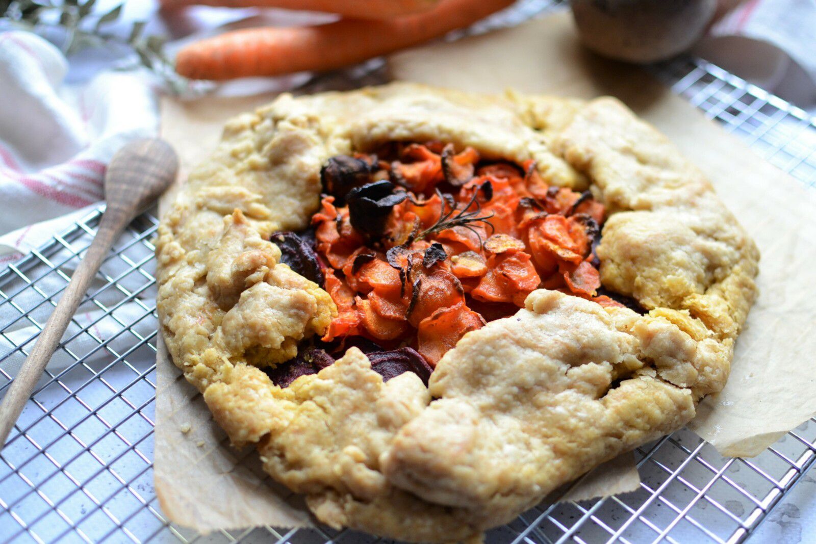 Tarte rustique betteraves carottes #végétarien 