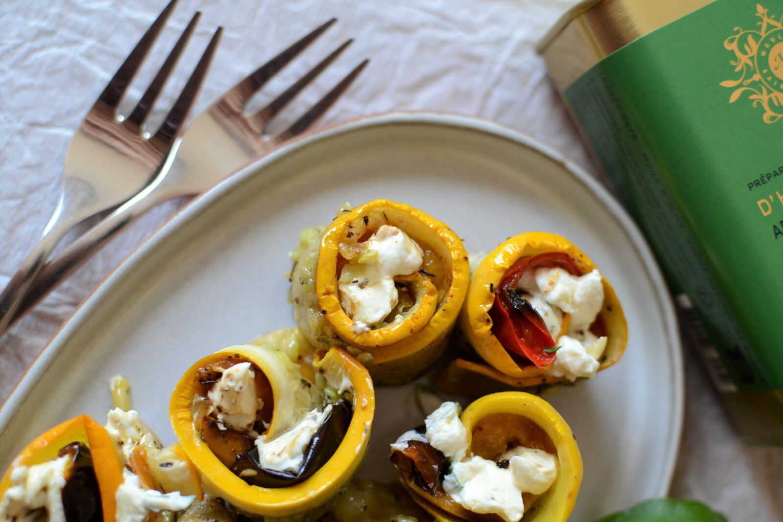 Mini roulés courgettes poivron fromage frais #végétarien