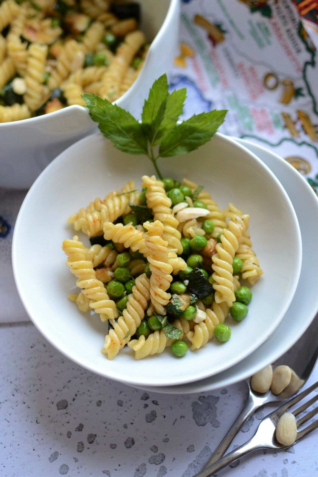 Salade tiède de pâtes petits pois courgette menthe #végétarien