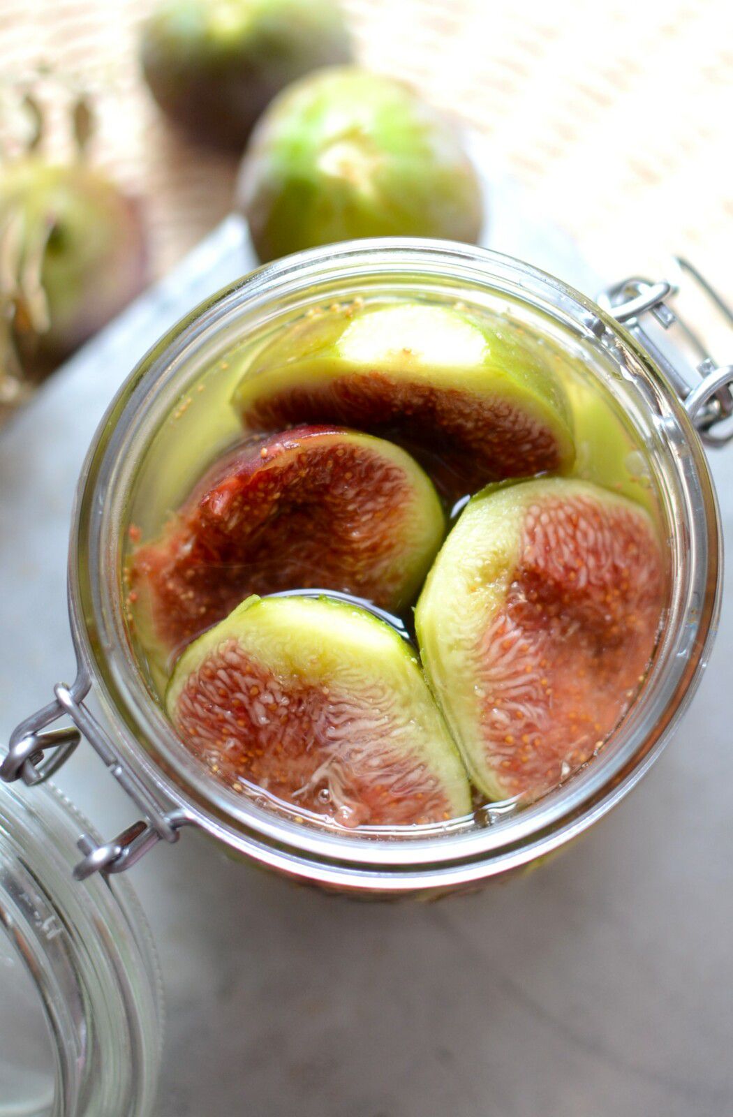 Conserves de figues au sirop