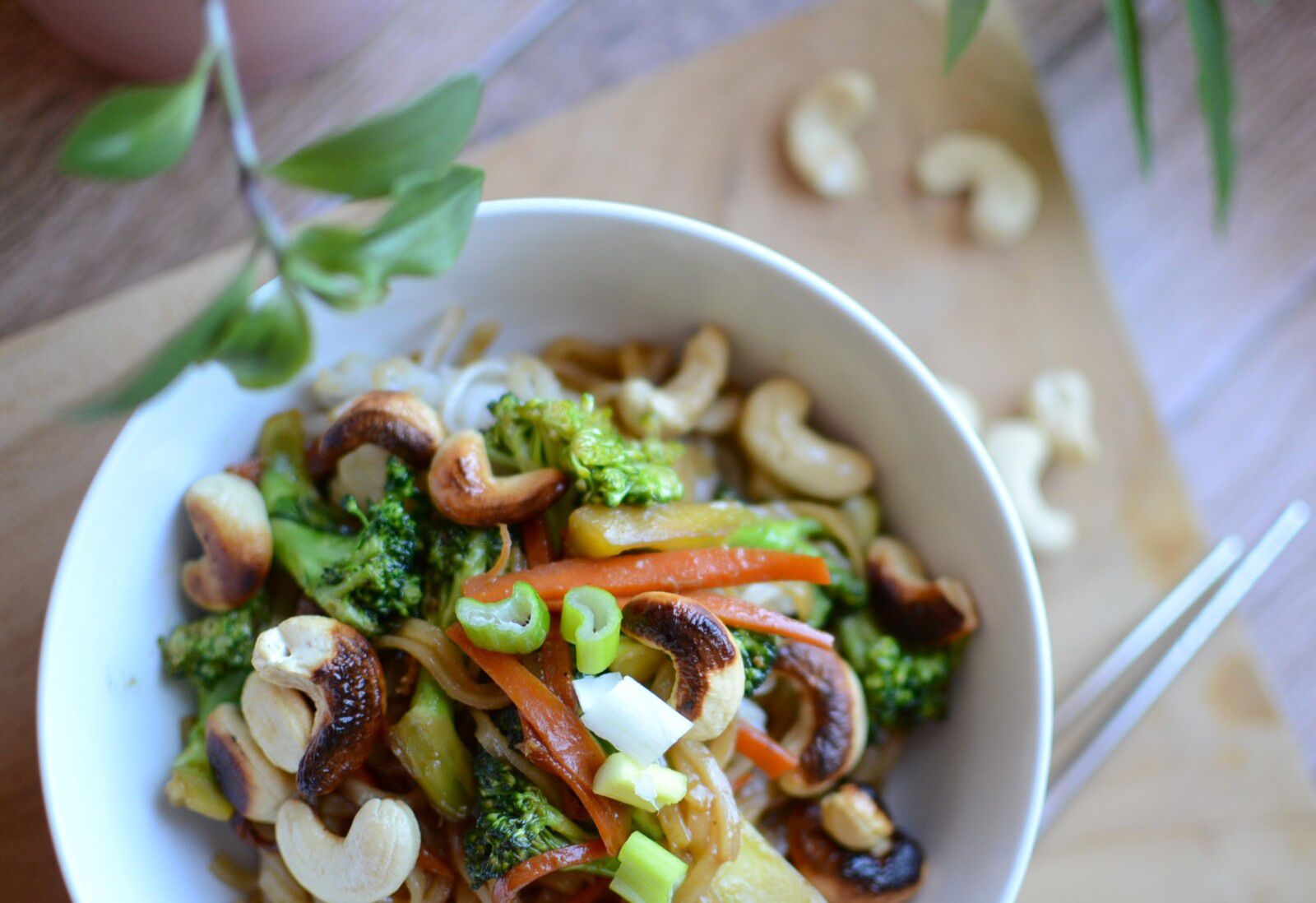 Nouilles sautées aux légumes et noix de cajou #végétarien