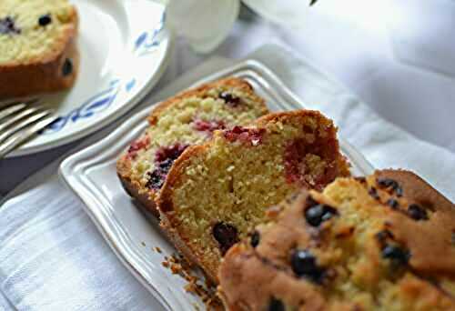 Cake aux fruits rouges