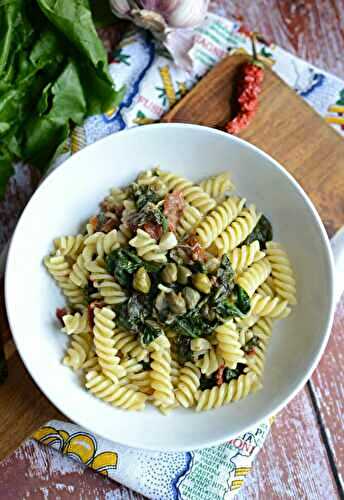 Pâtes épinards frais, câpres, tomates séchées et artichauts #vég