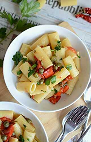 Pâtes poivron rouge tomates cerises et câpres #végétarien