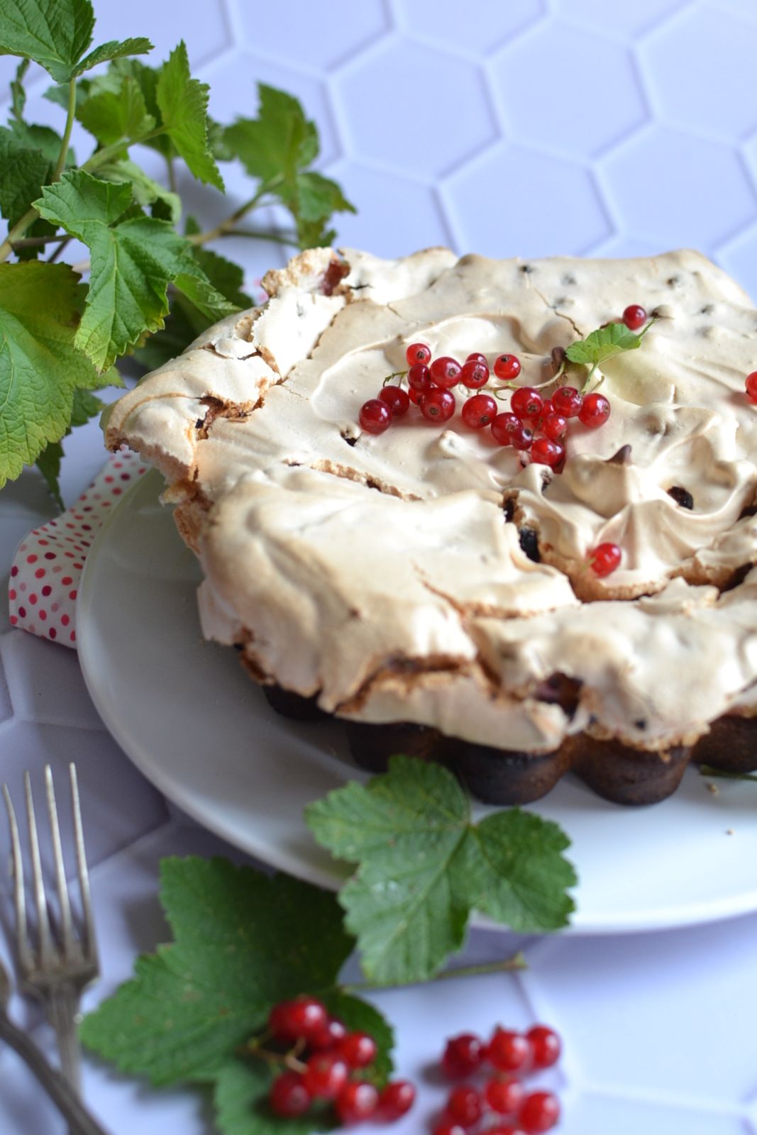 Tarte aux groseilles meringuée