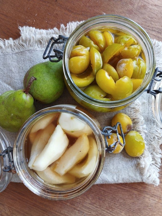 Bocaux de questsches et de poires au sirop #végétal