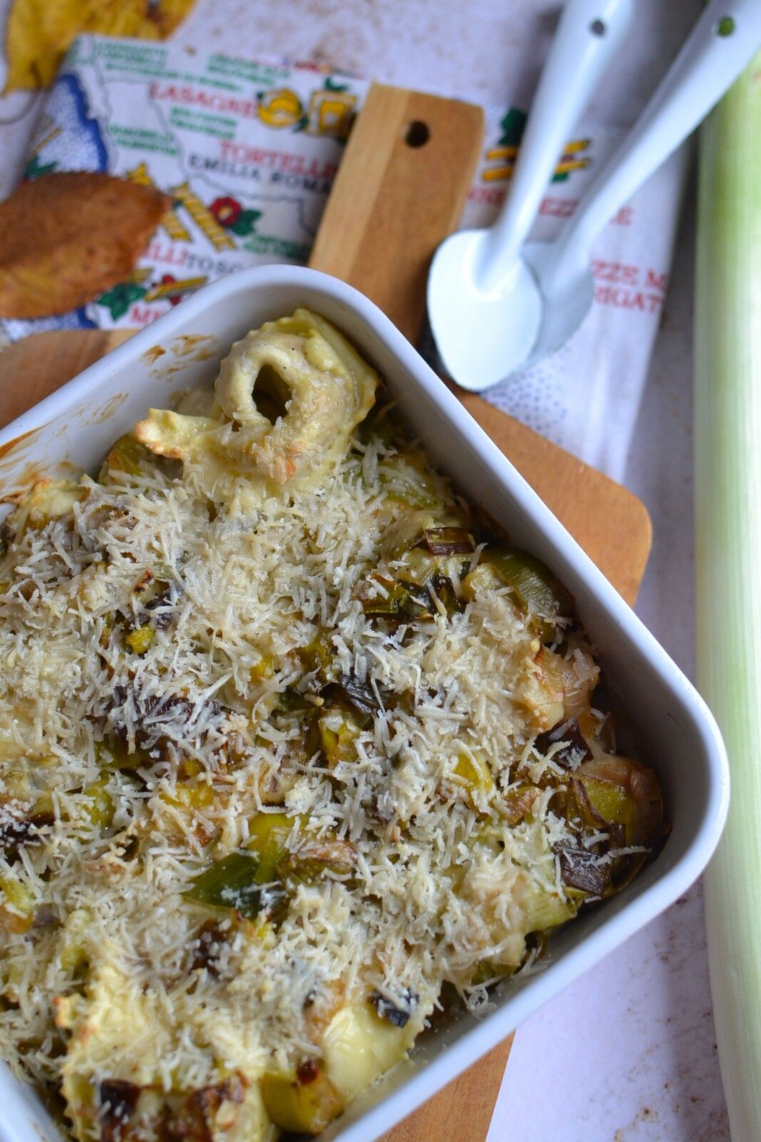 Gratin de tortelli aux poireaux #végétarien