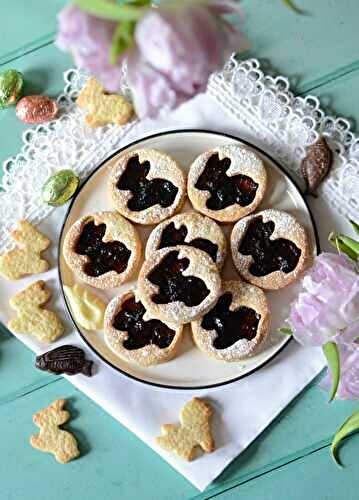 Biscuits à la confiture de mûre - biscuits de Pâques