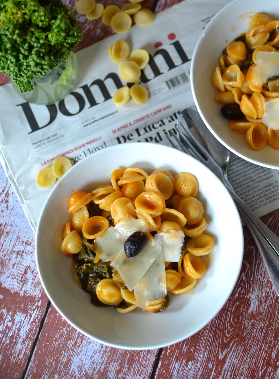 Pâtes blettes sauce tomate et olives noires #végétarien