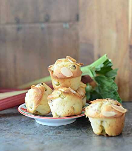 Muffins lait fermenté et rhubarbe