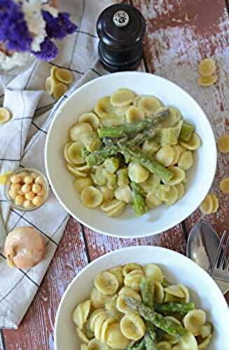 Pâtes crémeuses aux pois chiches et aux asperges vertes #vég