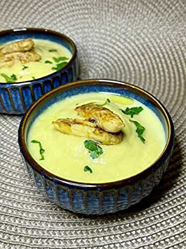Velouté d’asperges blanches au curry vert