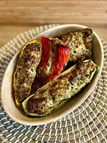 Courgettes et poivrons farcis au porc et carottes