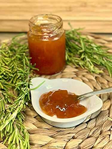 Confiture d’abricots au romarin