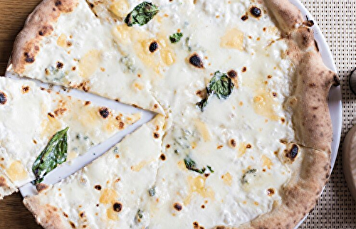 Recette pizza 4 fromages - Idées Repas