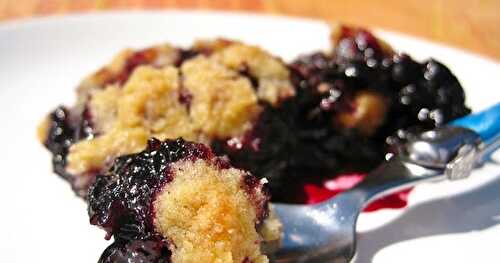 Crumble aux cerises et au miel