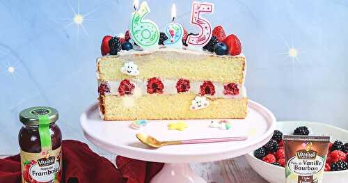 Gâteau de demi-anniversaire vanille framboise