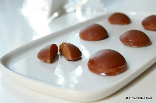 Bouchées de caramel croquant nappées de chocolat au lait - "Daims" maison