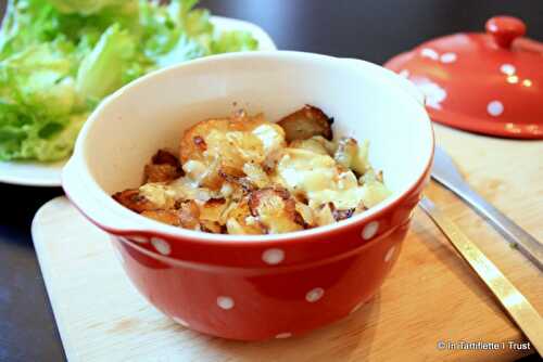 Cocottes de pommes de terre au thym, gratinées au gouda vieux