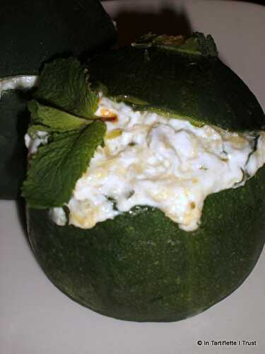 Courgettes farcies au chèvre & à la menthe