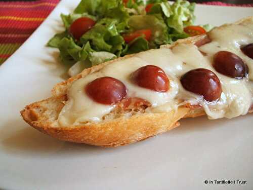 Croque-baguette bayonne, issau-itary et raisin