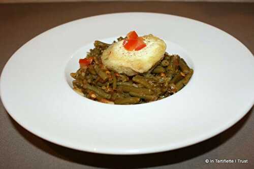 Fond d'artichaut au chèvre rôti, fondue d'haricots verts aux tomates & échalotes