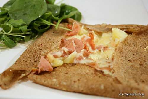 Galette bretonne au Saint-Nectaire, jambon de Bayonne & pommes de terre