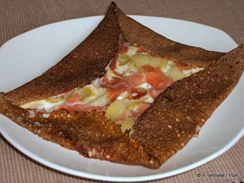 Galette reblochon, jambon de Parme, pommes de terre & crème