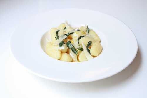 Gnocchi au beurre de sauge-citron & parmesan